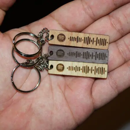Spotify Personalised Song Code, Made of Oak, Walnut or Mahogany, Boyfriend Girlfriend Keyring, Valentine's Day Gift, Spotify Code Keychain