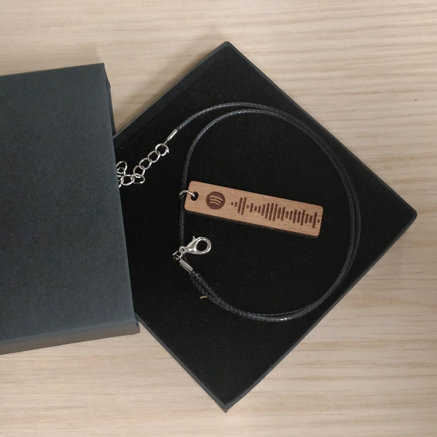 Spotify Scan Code Personalised Necklace, Made of Oak, Walnut or Mahogany, Boyfriend Girlfriend Necklace, Valentine's Day Gift, Pendant - Image 5
