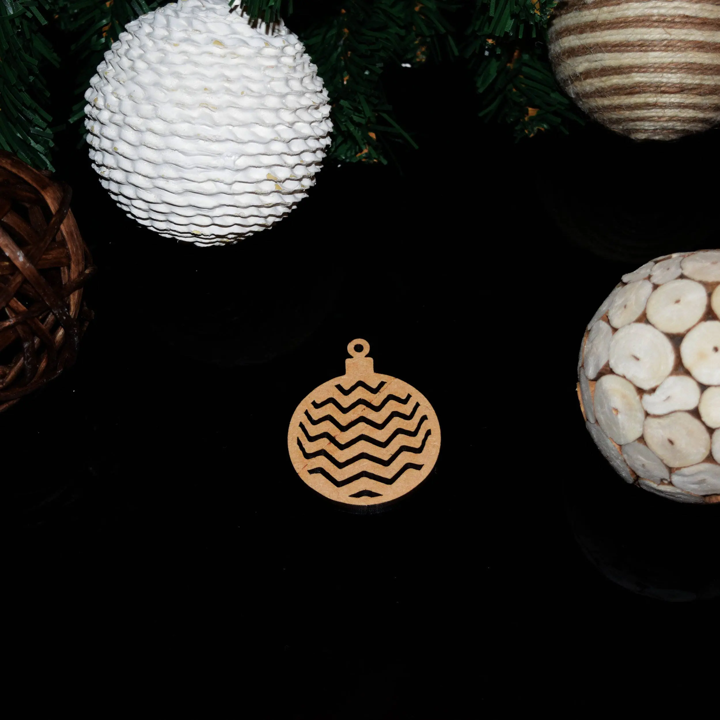 Bauble with Waves Christmas Decoration 3mm MDF